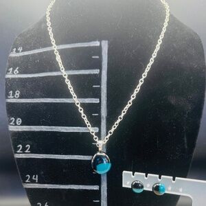 Black And Teal Pendant Necklace And Matching Earrings Set